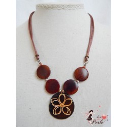 collier Fleur ivoire vegetal - marron