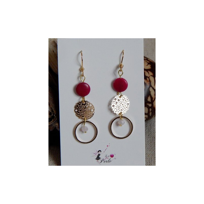 Boucles d'oreilles doré en ivoire végétal rose Boucles d'oreilles doré en ivoire végétal rose