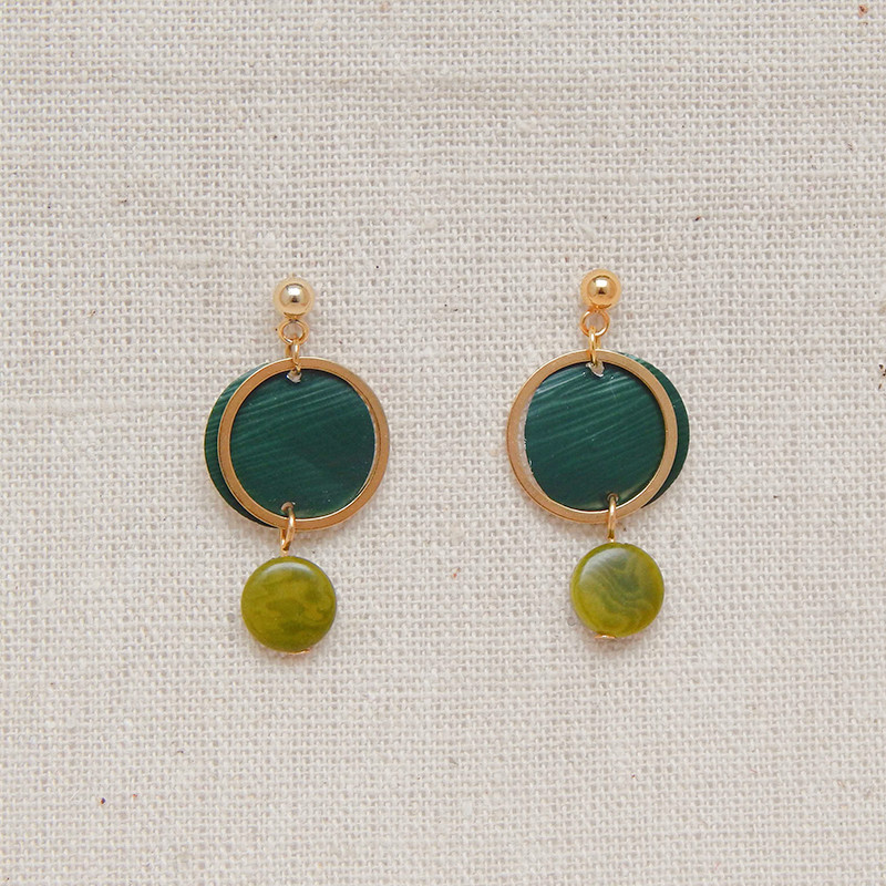 Boucles d'oreilles dorées en graine de tagua et acier inoxydable