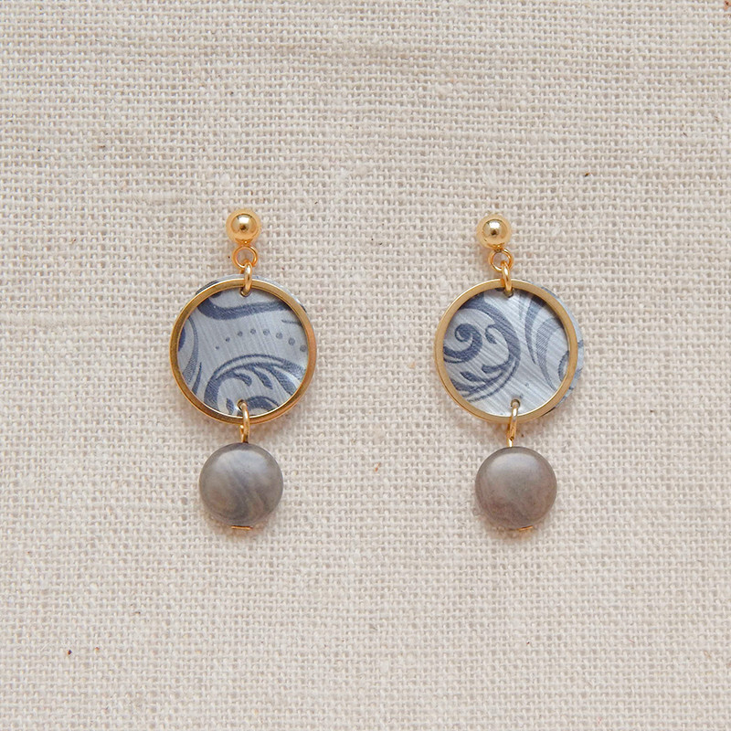 Boucles d'oreilles dorées en graine de tagua et acier inoxydable