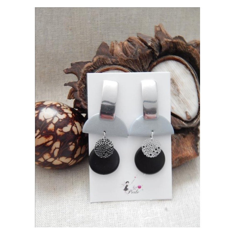 Boucles d'oreilles tagua géométriques noires et grises