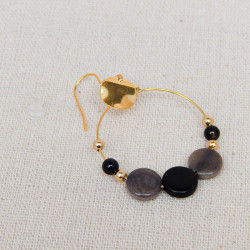 Boucles d'oreilles dorées en ivoire végétal grises et noires