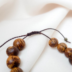 •	bracelet éthique et durable en graines d’açaï