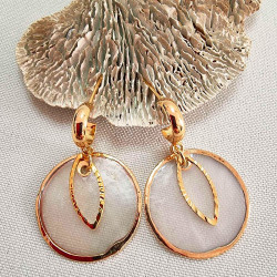 Boucles d'oreilles eau douce et acier inoxydable doré