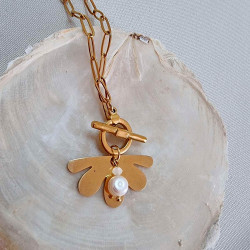 Collier pendentif perles d’eau douce sur chaîne dorée en acier inoxydable