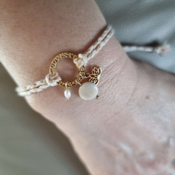 Bracelet réglable composé de breloques en tagua, acier inoxydable et nacre